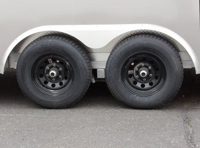 2025 CargoPro 8.5x20 Enclosed Aluminum Car Hauler - Image 3