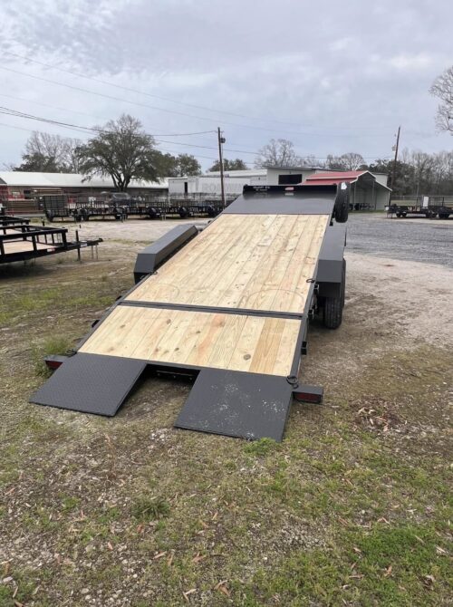 2025 BIR 82” x 24’ Full Deck Hydraulic - Image 3