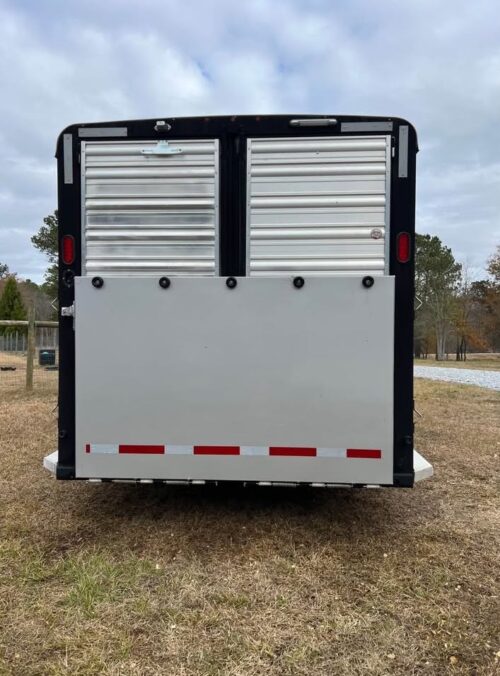 2020 Logan Coach Stockman Combo 20’ Mid-Tack Trailer - Image 4