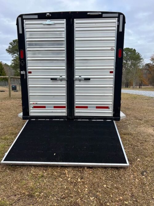 2020 Logan Coach Stockman Combo 20’ Mid-Tack Trailer - Image 5