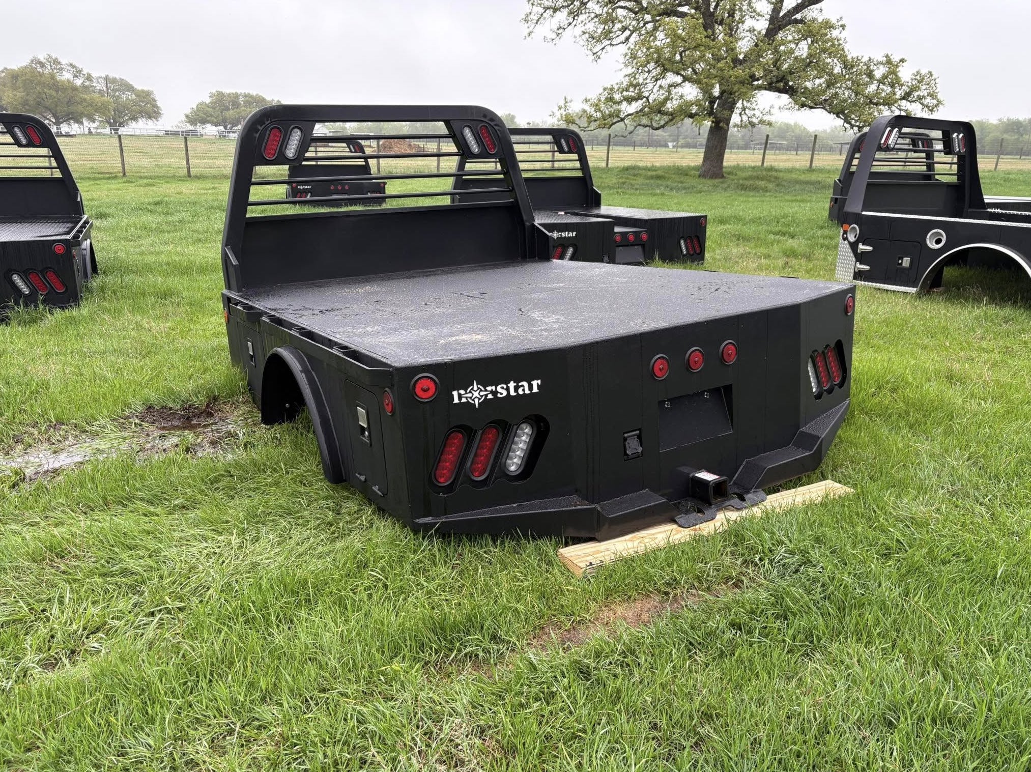 norstar ST skirted flatbed