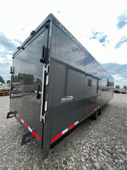 2023 Trails West 28’ Gooseneck - Image 11