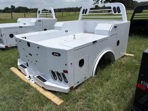2025 Norstar SD Utility Truck Bed Skirted - Image 3