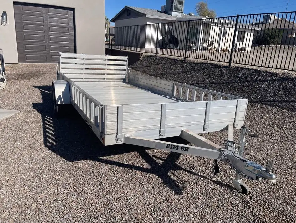 Aluma 8114SR utility trailer