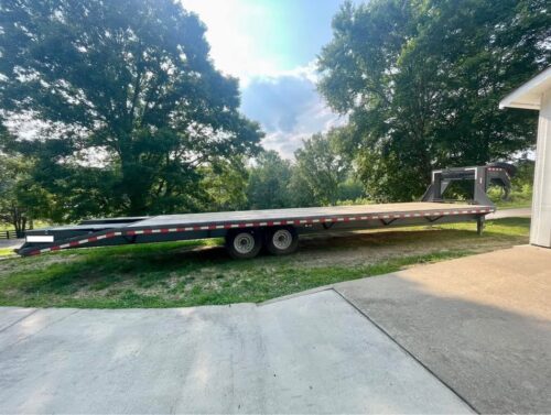 2024 Blazer 35’ Gooseneck Equipment Trailer - Image 4