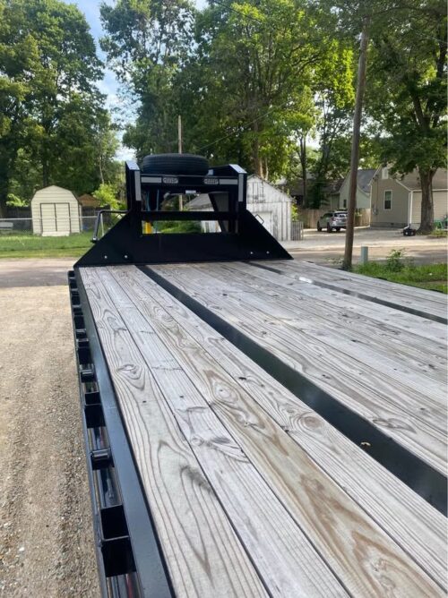 2025 Big Tex 25GN 40ft Gooseneck Flatbed Trailer - Image 6