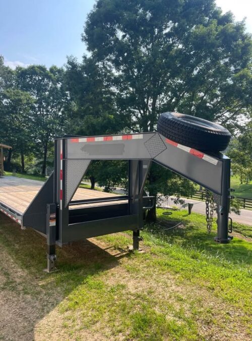 2024 Blazer 35’ Gooseneck Equipment Trailer - Image 5