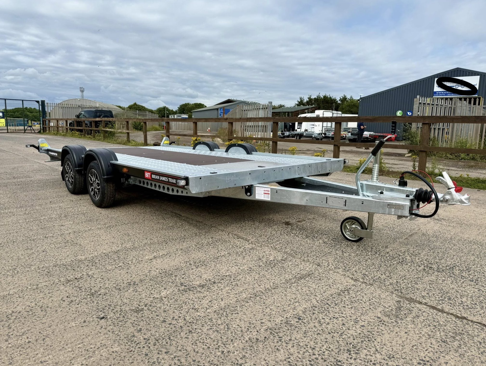 Open car trailer for sports cars