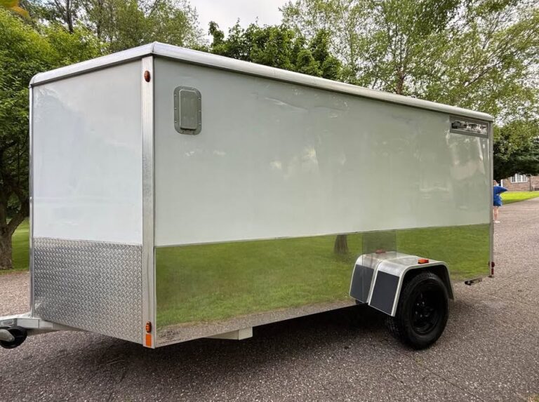 2011 Aluma 6x12 Enclosed Aluminum Trailer - Image 4