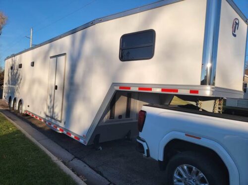 2023 InTech 44' All-Aluminum Gooseneck - Image 12