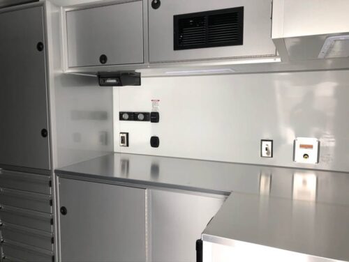 2023 InTech 44' All-Aluminum Gooseneck - Image 14