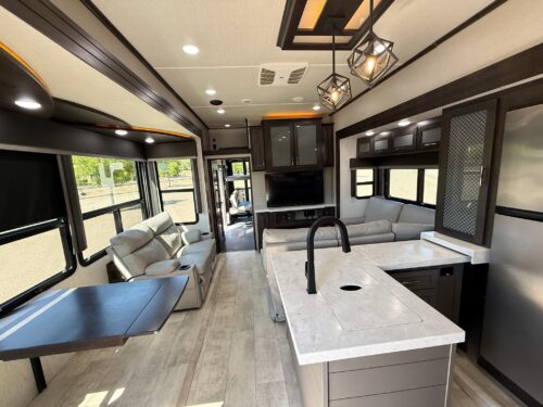 2022 Grand Design Momentum 395MS Toy Hauler - Image 7