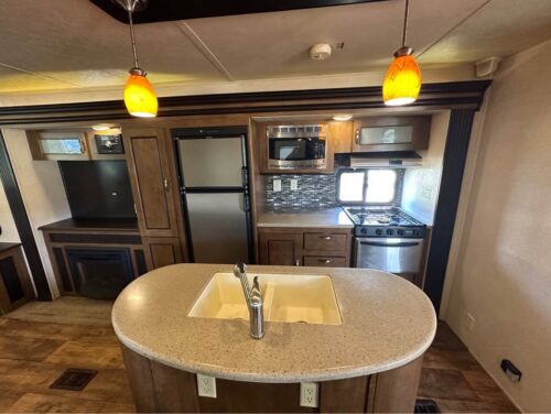 2017 Forest River Wildwood 27REI Travel Trailer - Image 11