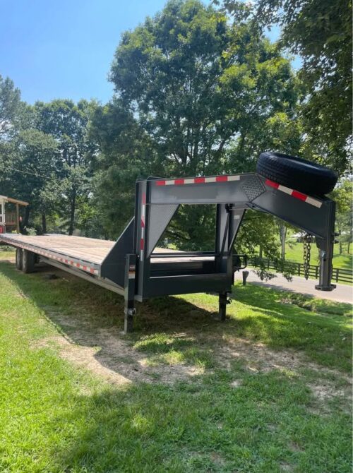 2024 Blazer 35’ Gooseneck Equipment Trailer - Image 6