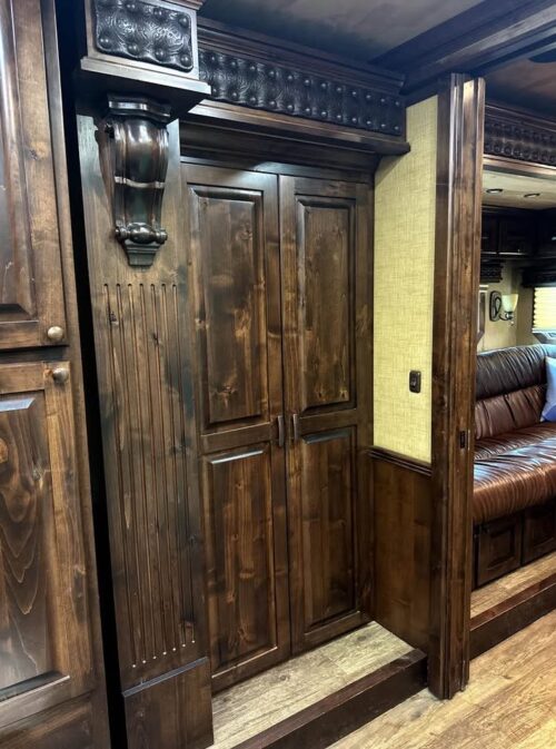 2015 Bloomer 4 Horse Evolution Side Load Trailer - Image 6
