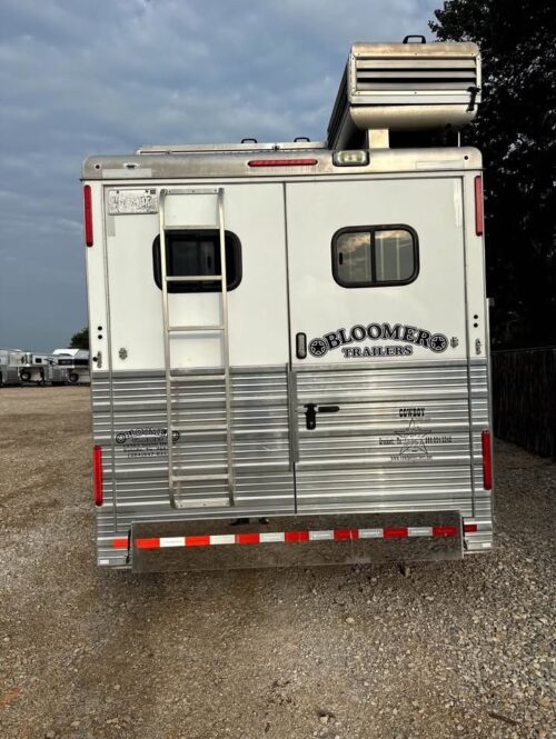2015 Bloomer 4 Horse Evolution Side Load Trailer - Image 7