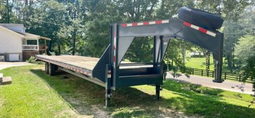2024 Blazer 35’ Gooseneck Equipment Trailer - Image 8