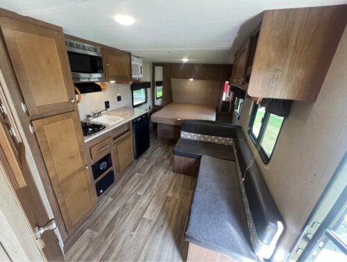 2017 Aspen Trail M 1600RB Travel Trailer - Image 9