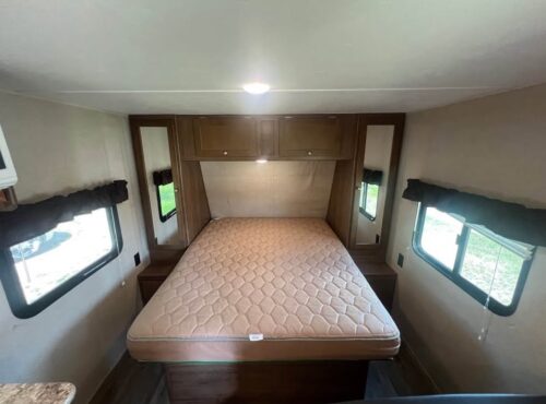 2017 Aspen Trail M 1600RB Travel Trailer - Image 11